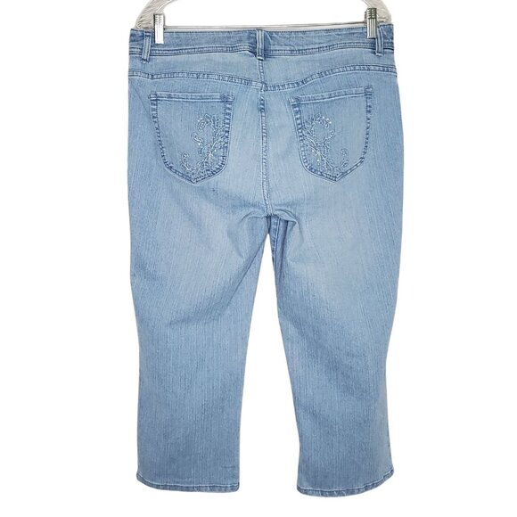 Chico's L 12 Size 2 Jeans Cropped Blue Denim Stretch Embellished Pockets Hi Rise - Picture 2 of 9